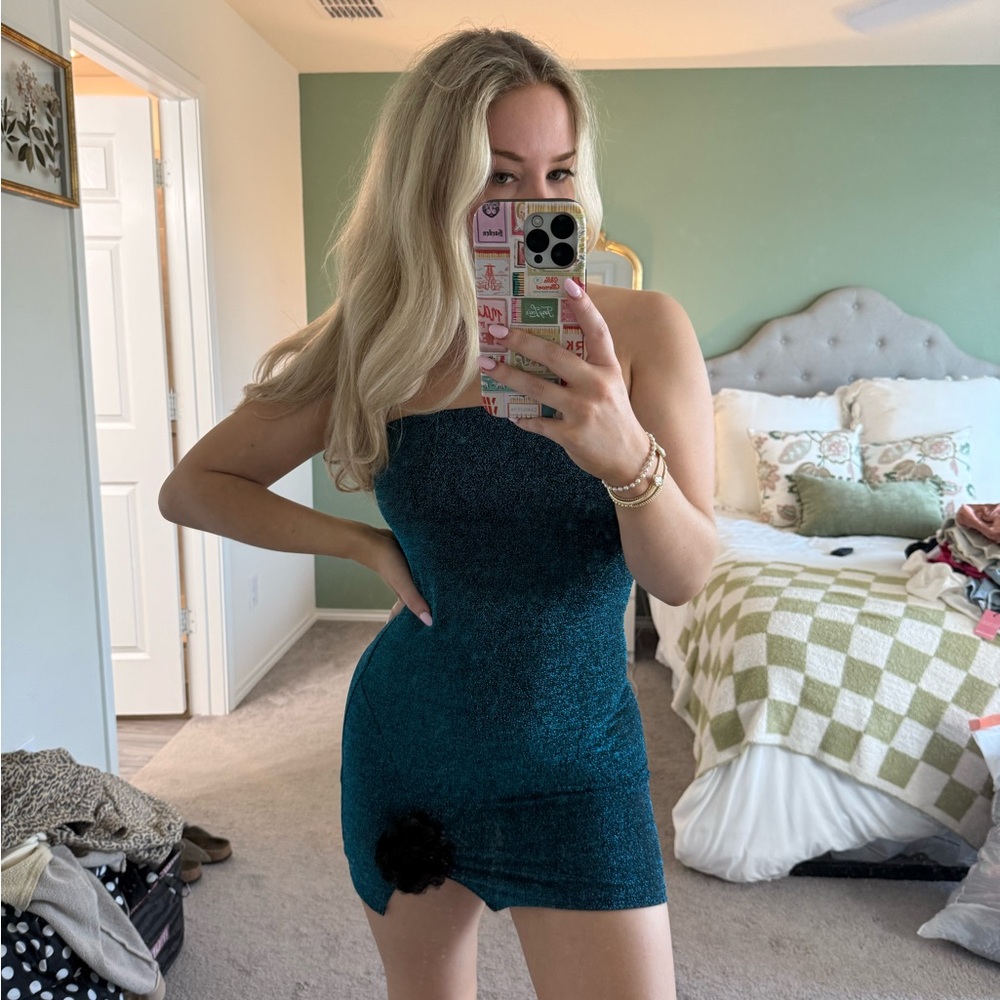 PrettyLittleThing Blue Strapless Bodycon Dress